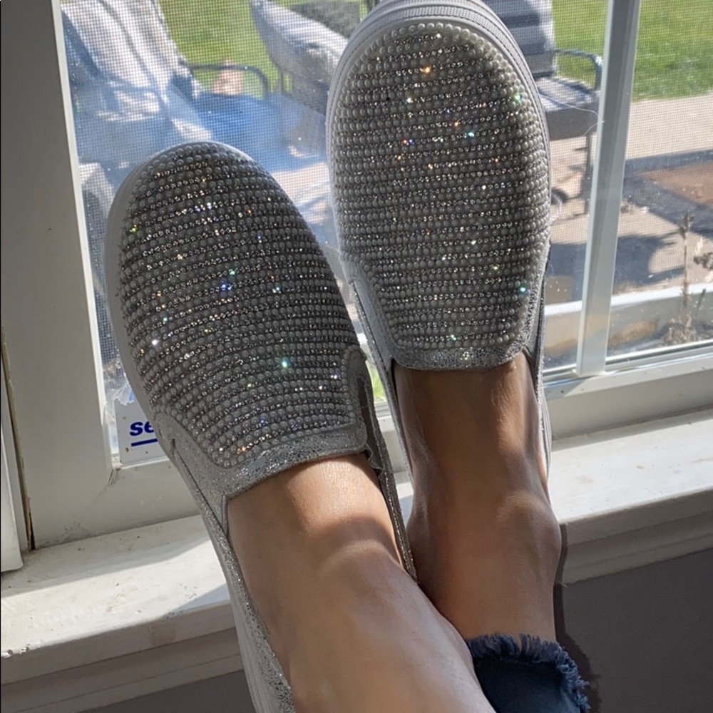 Skechers